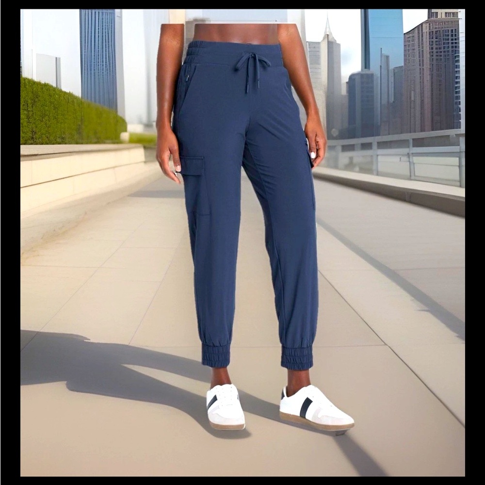 All In Motion Women's Cargo Navy Blue 4-Way Stretch Light Mid-Rise Jogger Pants - Picture 5 of 11